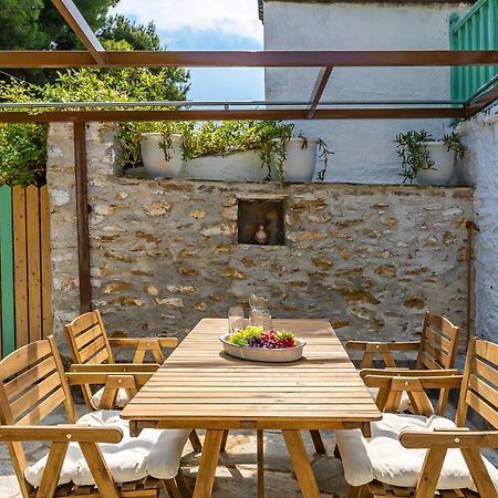 La Belle Merle Panormos  Ngoại thất bức ảnh